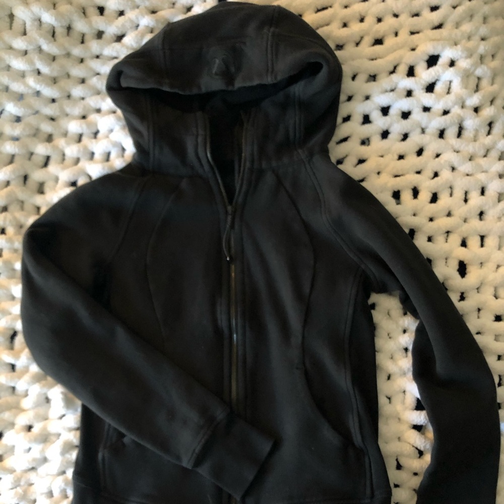 Lululemon size 6 black scuba hoodie